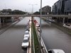 Пороен дъжд предизвика хаос в трафика в Белград (Видео)