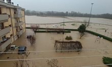 Ад в Италия: Тоскана и Пиза са под вода, евакуират хора (Снимки+видео)