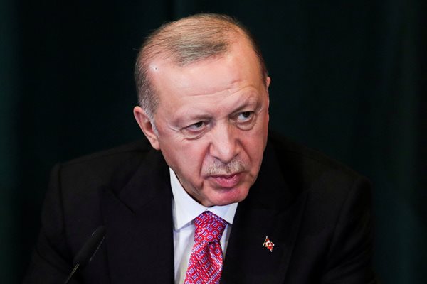 Ердоган стяга партията за победа на президентския и парламентарния вот