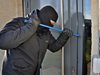 Крадец разби и живя в 4 апартамента в една и съща сграда в София