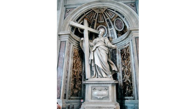 Елена с животворящия кръст в базиликата "Св. Петър" в Рим.
