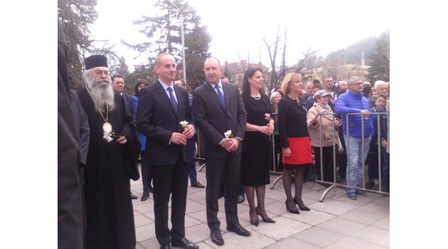 Президентът Румен Радев, омбудсманът Мая Манолова и депутати бяха сред гостите на “Кюстендилска пролет”.