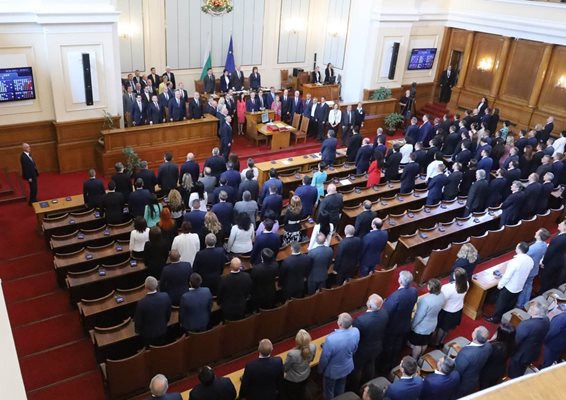 Официално акад. Николай Денков е новият министър-председател на България