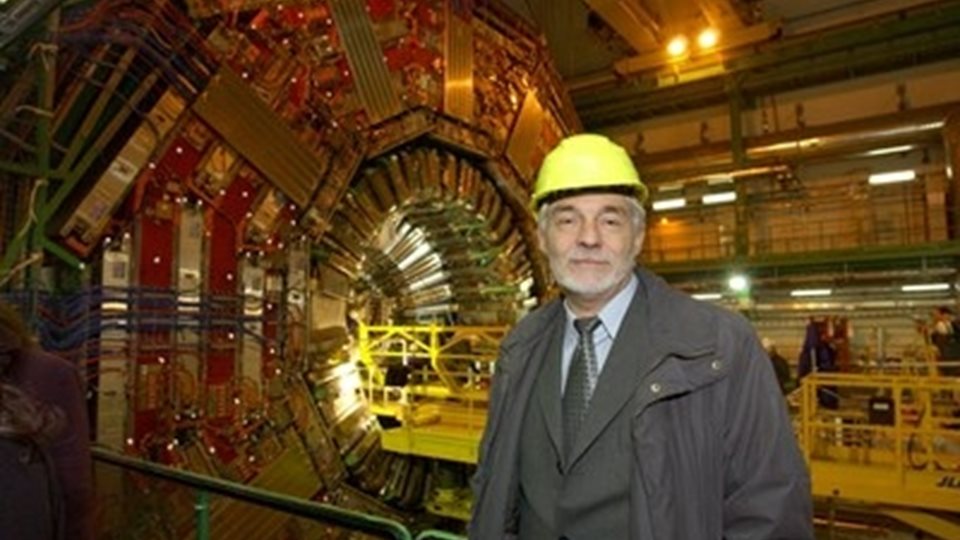 Проф. Леандър Литов: С ускорителя за протони и йони ще  се унищожават радиационно устойчиви ракови клетки