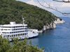 Ураганен вятър остави фериботи по пристанищата в Гърция