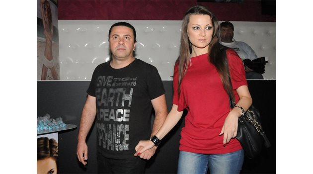 ЛЮБОВ: Наско и приятелката му - оперната певица Ивана, са заедно от 10 години.
