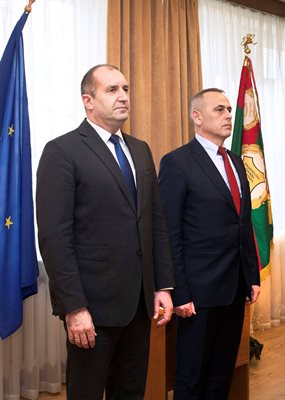Президентът Румен Радев лично посочи ген. Данчо Дяков за началник на НСО.