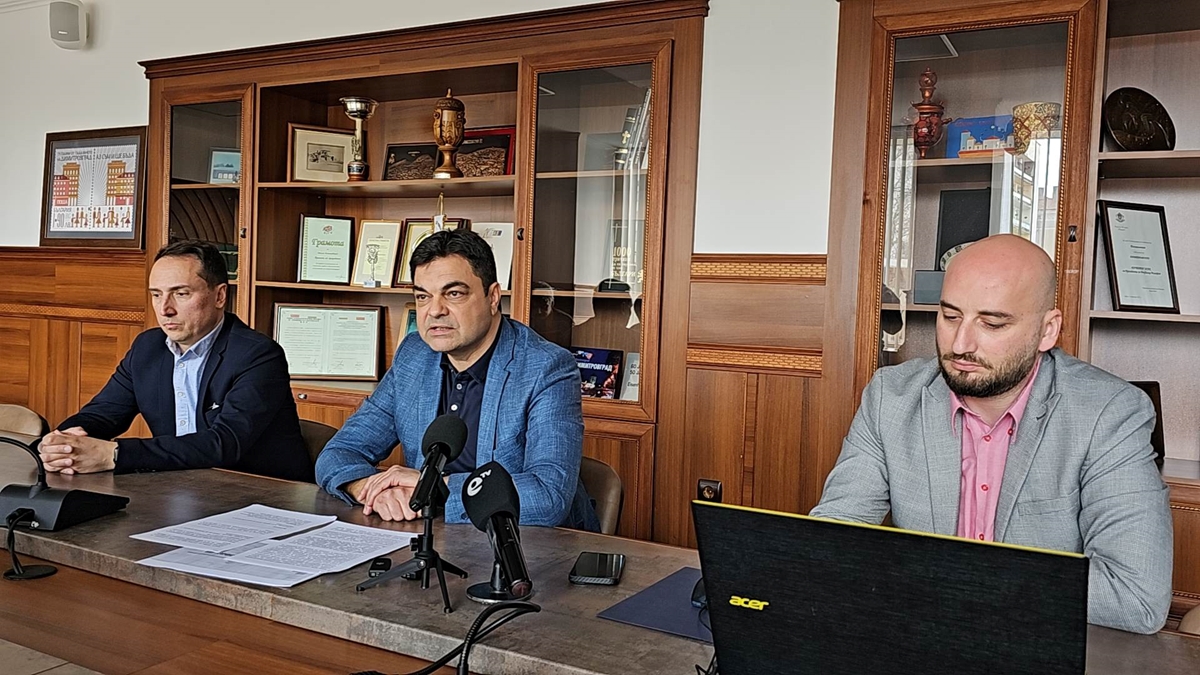 Висока оценка за работата на кмета дават гражданите на Димитровград през иновативна комуникационна платформа