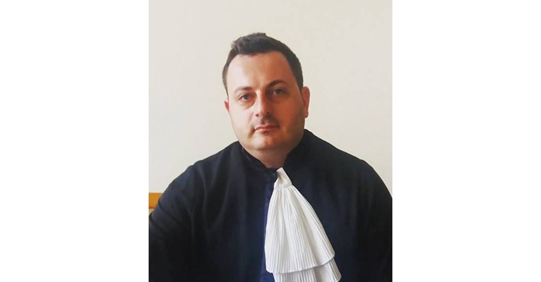 Адвокат Петър Николов