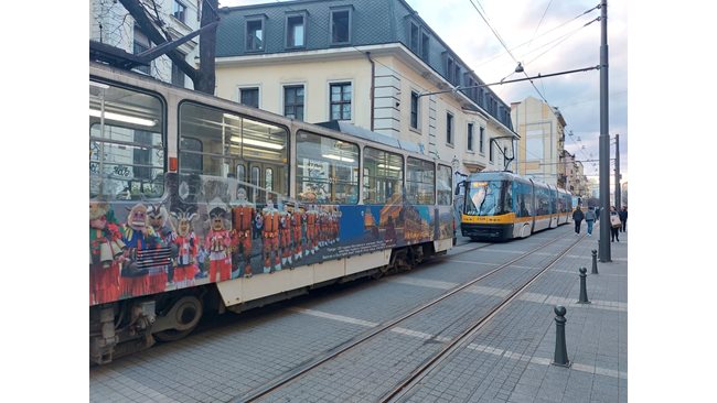 A tram hit a 15-year-old girl, traffic in the area of ​​”Popa” was stopped (Photos)