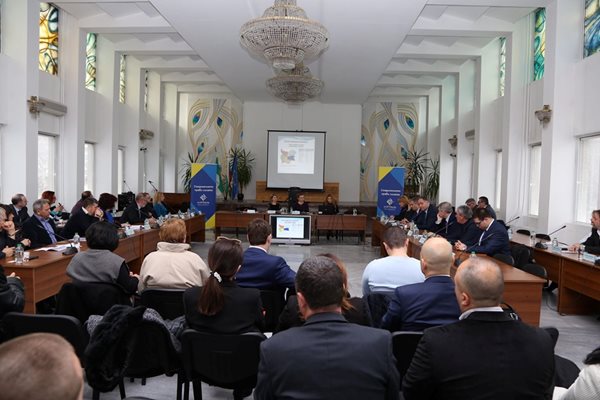 Областни управители и експерти от Северен централен район заседаваха в Габрово