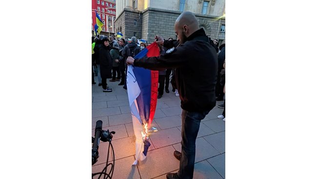 Ivan, who lit the Russian flag: I did the right thing, they are attacking homes and paramedics