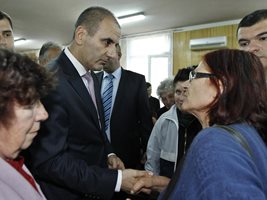 Цветанов ще води баба Славка във ВСС да пита защо не осъждат крадците