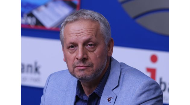 Ген. Валери Григоров се оплака, че формацията на Стефан Янев е отказала да се коалират.