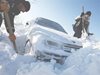 40 сантиметра сняг натрупа на Шипка, не спира да вали (видео)