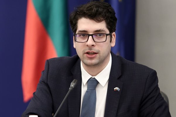 Атанас Пеканов СНИМКИ: Пресцентър на служебния министър