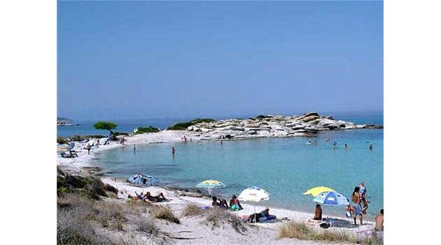 Плажовете в Гърция са държавна собтвеност и със свободен достъп.