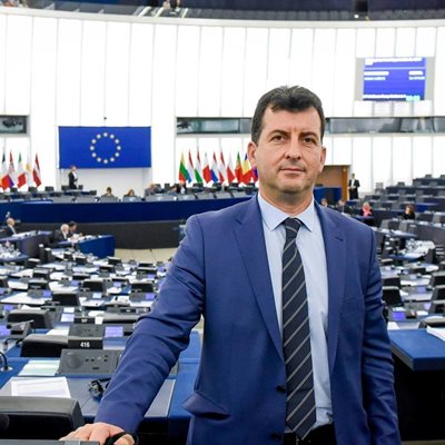АСИМ АДЕМОВ, евродепутат от ГЕРБ/ЕНП