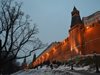 Десетки полети са задържани заради снеговалежа на московските летища
