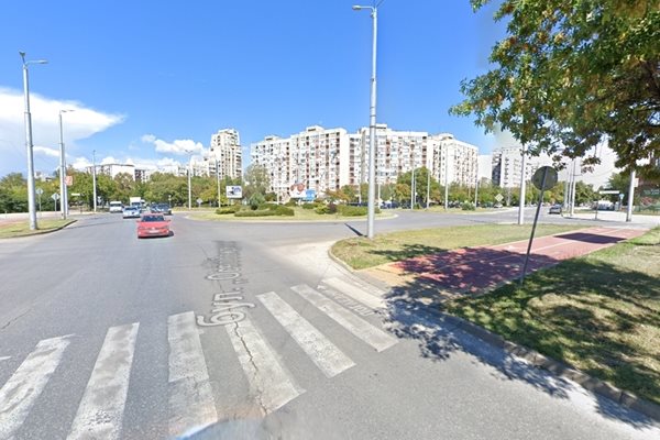 Kръговото кръстовище между бул. "Освобождение" и ул. "Княз Борис I". Снимка: Google Street View