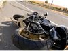 Автомобил блъсна моторист без каска в Пловдив