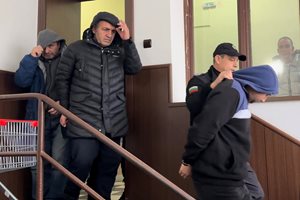 Вижте тримата задържани от ГДБОП с дрога за 400 хил. лева в Пловдив