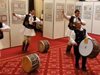 Ансамбъл "Пирин" танцува пред родните депутати (Видео)