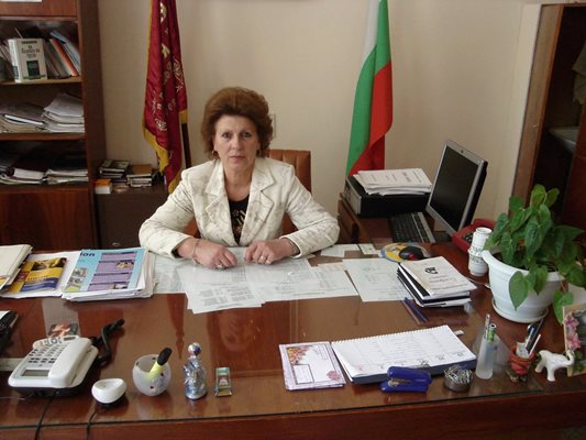 Директорката на училище "Найден Геров" в "Столипиново" Сашка Кръстева