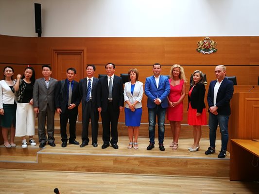 Китайската делегация в пловдивския общински съвет