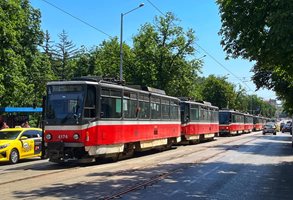 Трамвай аварира и спря движението по столичния бул. "Янко Сакъзов"
