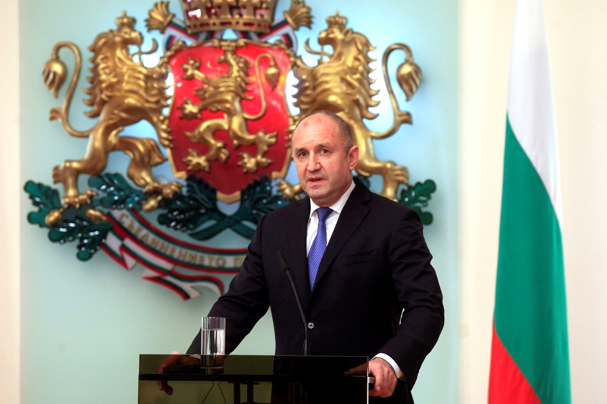 Радев ще участва в срещата на Европейската политическа общност в Молдова