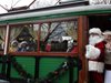 Дядо Коледа чака децата в трамвая и в операта, бал в НДК
