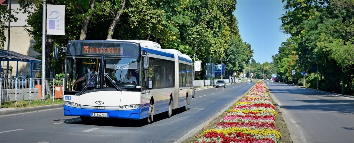 Част от новите колонки за зареждане на електробусите във Варна не работят