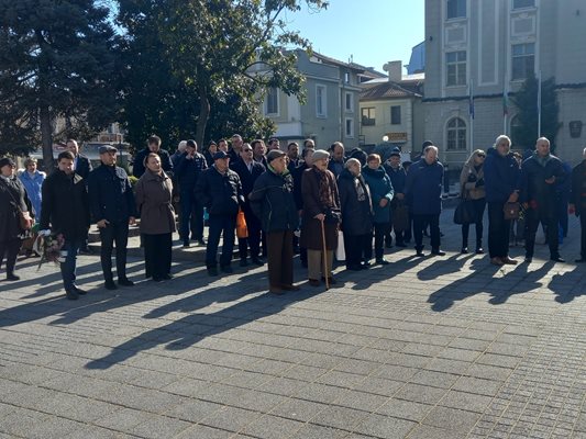 Участниците в церемонията почетоха паметта на жертвите на комунистическия терор.