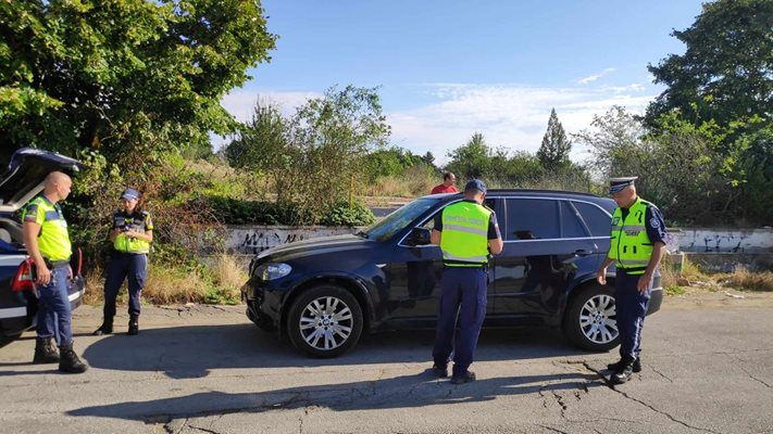 Акцията разбуди шофьорите в августовската утрин