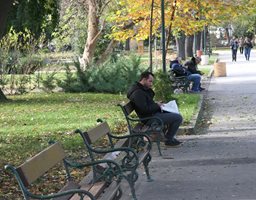 Почти до всяка пейка ще има камери в централния парк на Пловдив. Снимка: Евгени Цветков