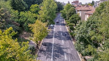 Пуснаха движението по преасфалтирания бул. "България" във Велико Търново