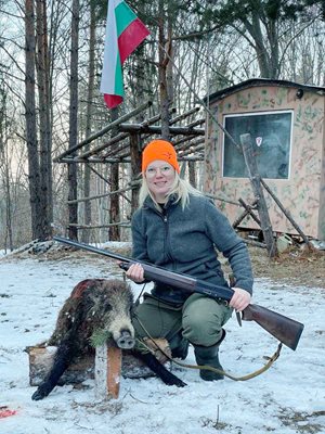 Лазарова отстрелва 60-килограмово диво прасе