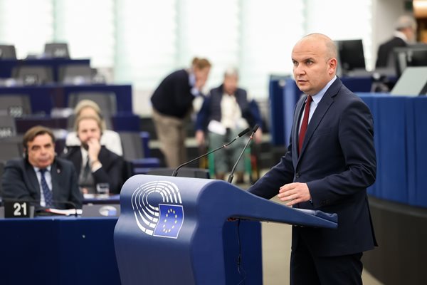 Илхан Кючюк: ЕС да има пратеник по въпросите за антисемитизма и ислямофобията