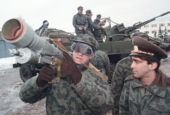 Българската армия днес може да се пох вали с модерно въоръжение...