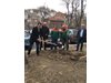 Кметът на най-големия район в Пловдив засади едно дръвче на нов паркинг
