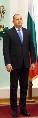 Президентът Румен Радев използва новогодишното си слово, за да отправи критики към управляващите.