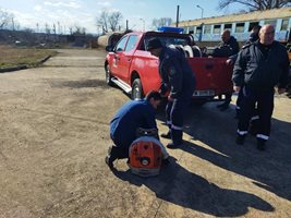 Горски служители повишават квалификацията си за действие при гасене на пожари.