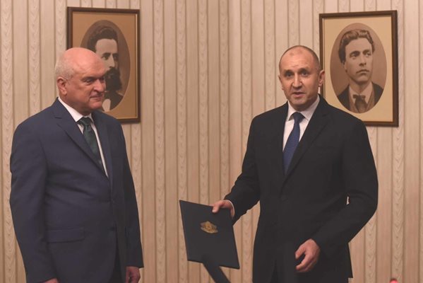 Президентът Румен Радев възложи на Димитър Главчев да състави служебен кабинет