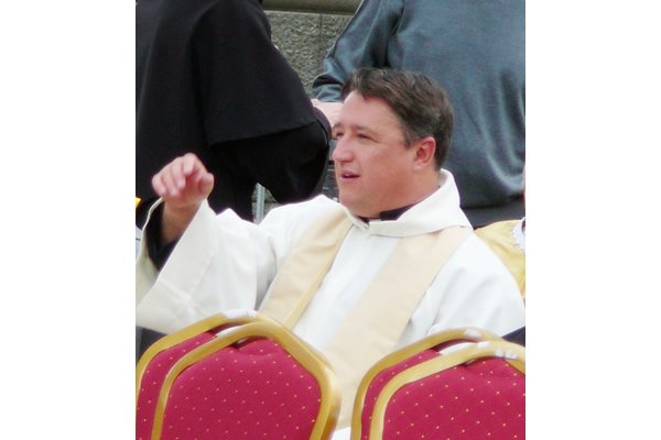 Свещеникът на врачанската католическа енория о. Койчо Димов.