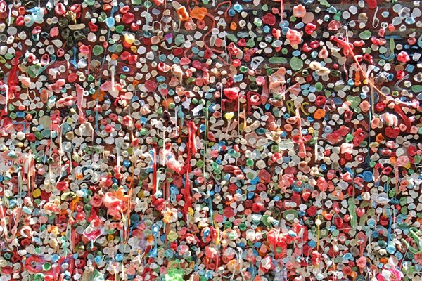 Стената от дъвки в Сиатъл се е превърнала в туристическа атракция. 
СНИМКА: ПИКСАБЕЙ