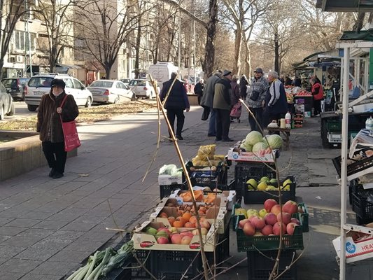 Дрянови пръчки се предлагаха по 3 лева бройката.