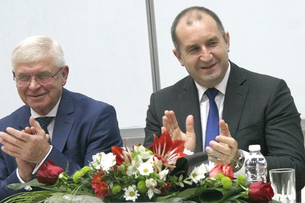 Здравният министър Кирил Ананиев бе с президента Румен Радев в УМБАЛ "Св. Георги"
