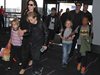 Брад Пит иска съвместно попечителство над децата им с Джоли