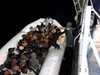 Либийската брегова охрана спаси 186 мигранти и откри пет тела